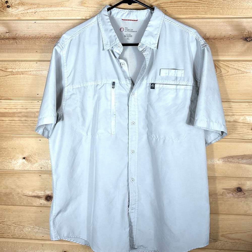 The American Outdoorsman White Vented SS Outdoor Adventure Shirt in Size XL